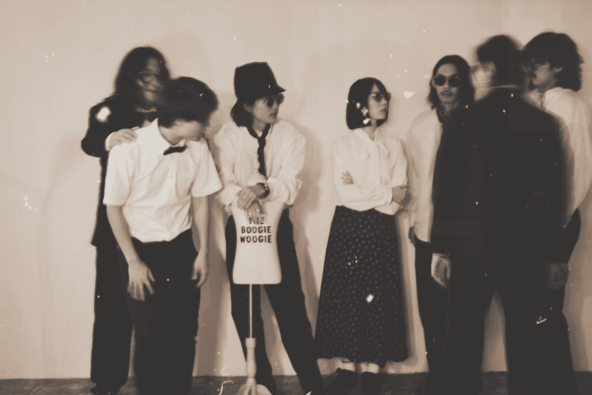 THE BOOGIE WOOGIE